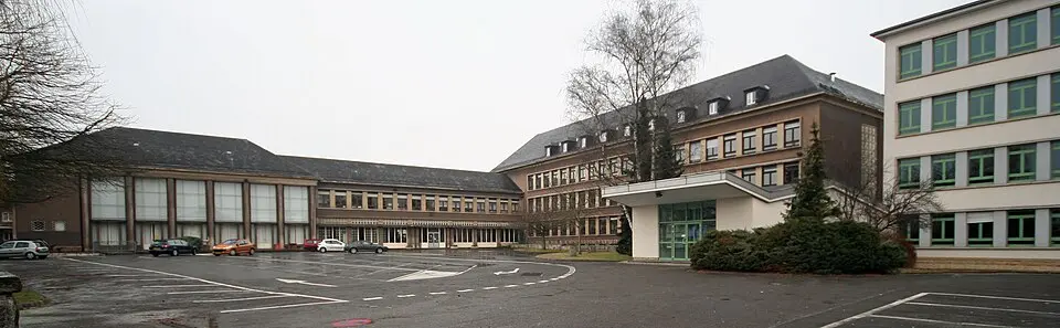 lycée Hubert-Clément