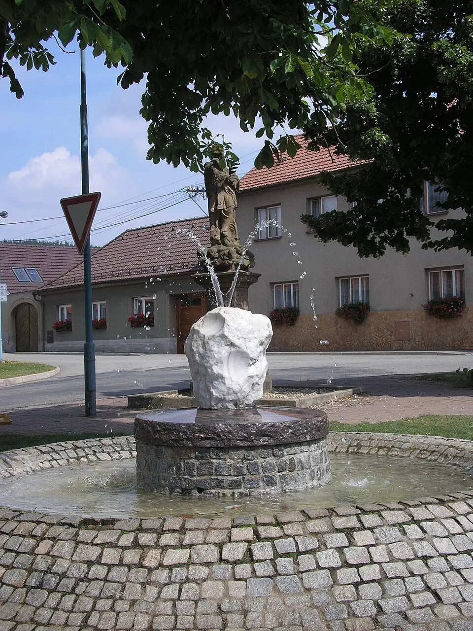 Obrázek: Lukáš Malý · Public domain Lhota Rapotina