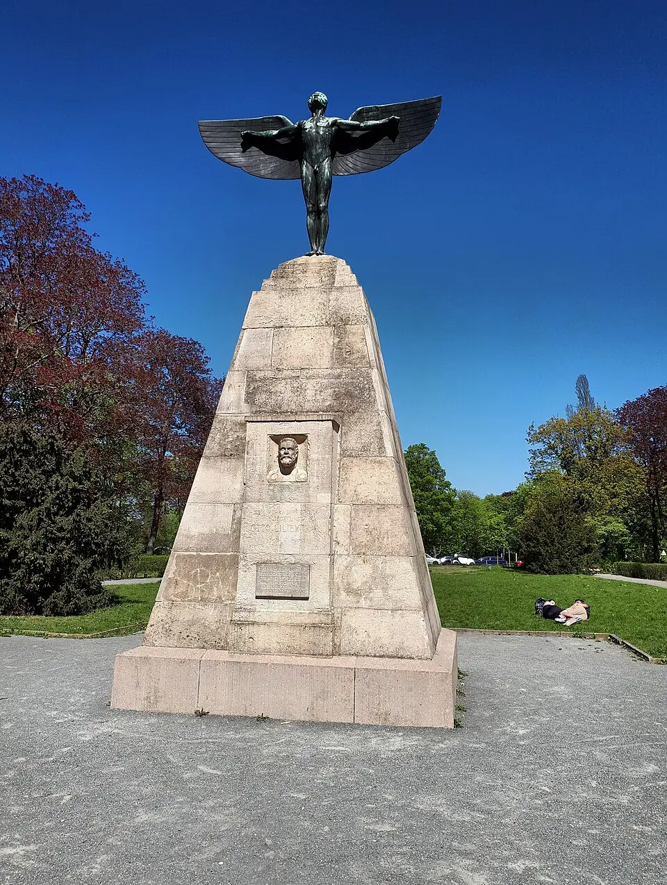 Otto-Lilienthal-Denkmal