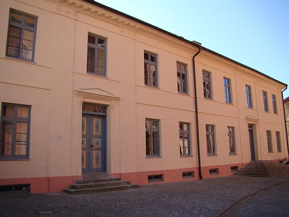 Klasztor ss. katarzynek, ob. dom parafialny