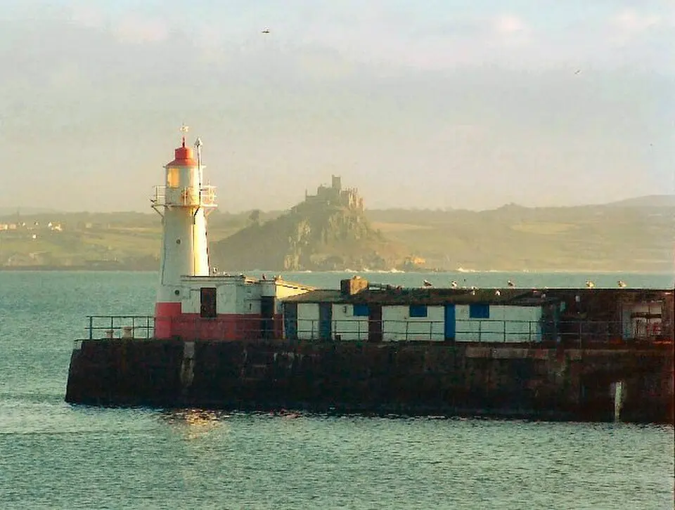 Newlyn Harbour South Pier Light