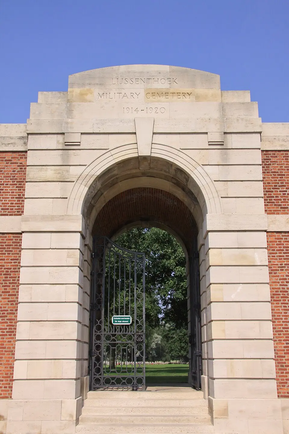 Lijssenthoek Military Cemetery