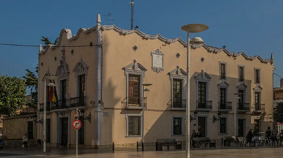 Palacio fortaleza del señorío de Alginet