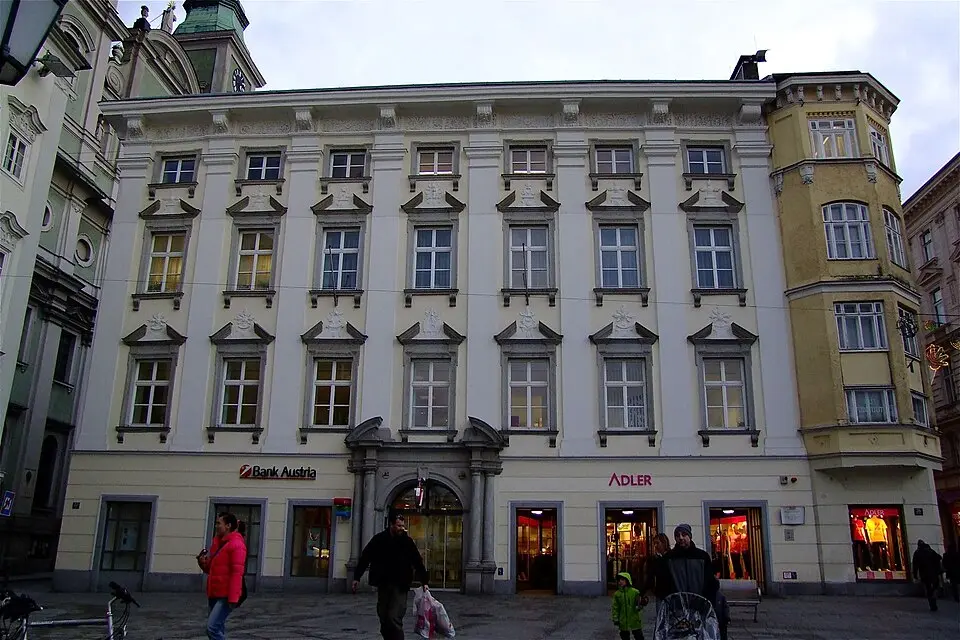Bürgerhaus, ehem. Palais Weissenwolff