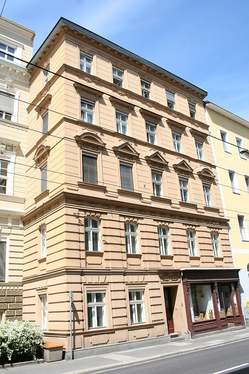 Goethestraße 23