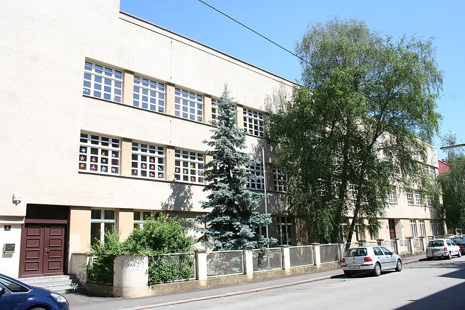 Volks- und Hauptschule