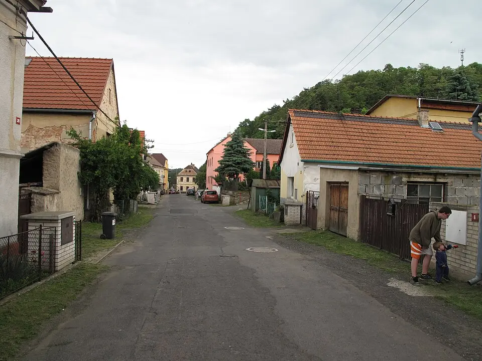 Litochovice nad Labem