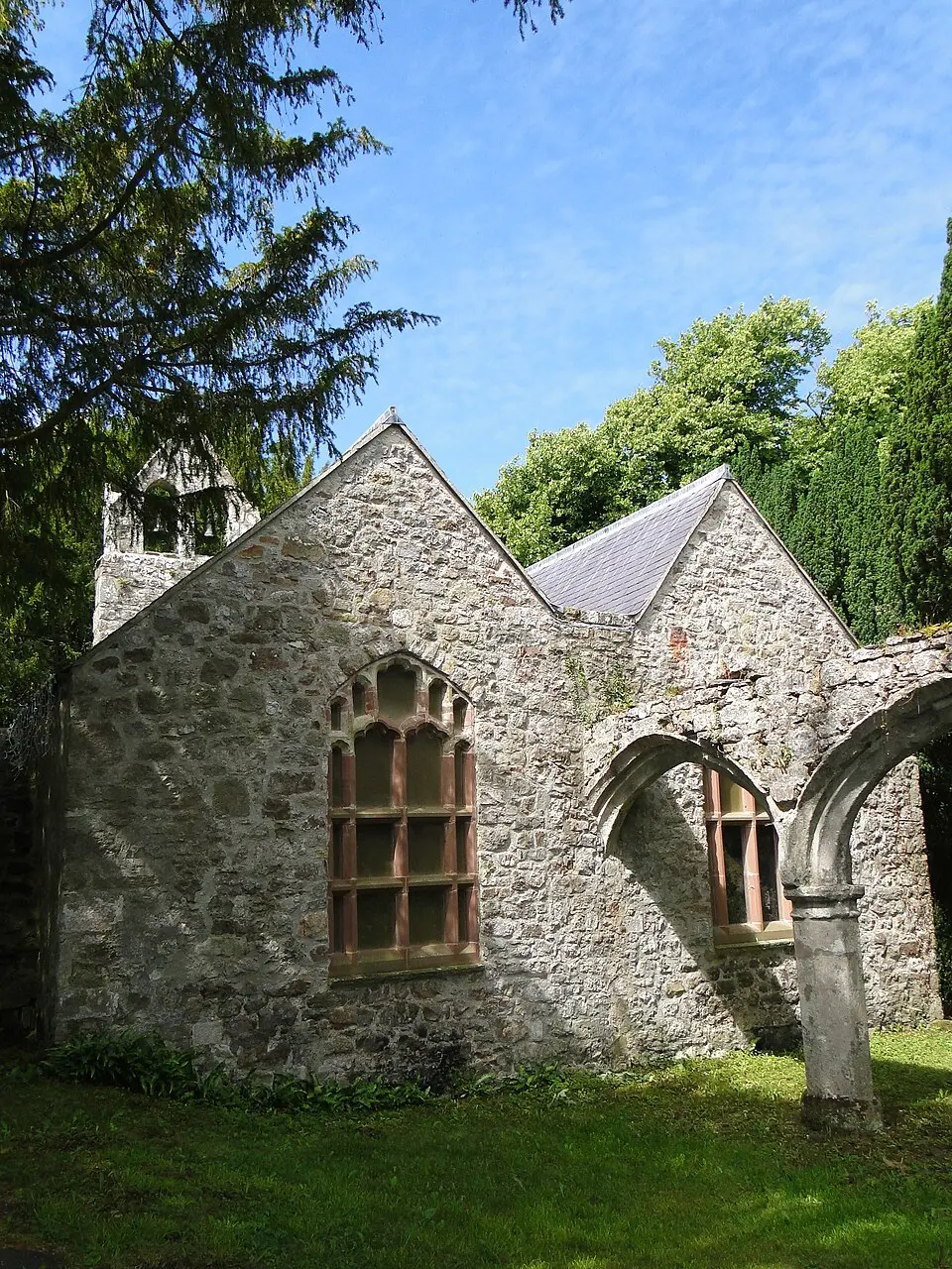 vieille église de St Nidan