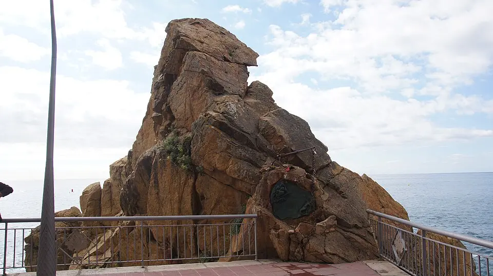Monumento a la Ópera Marina
