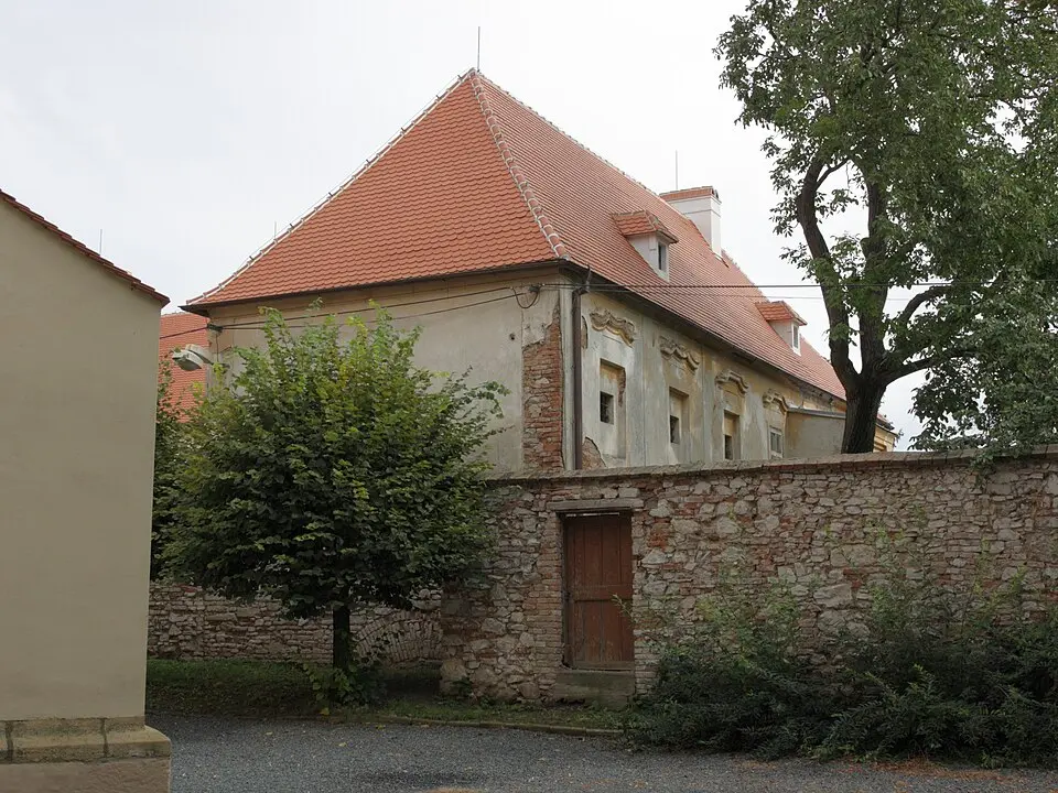 Zámek Loděnice