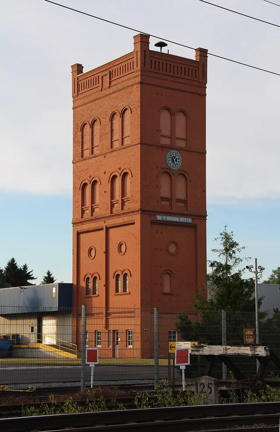 Gichtturm der Firma Buderus