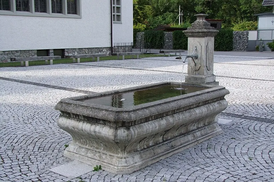 Brunnen