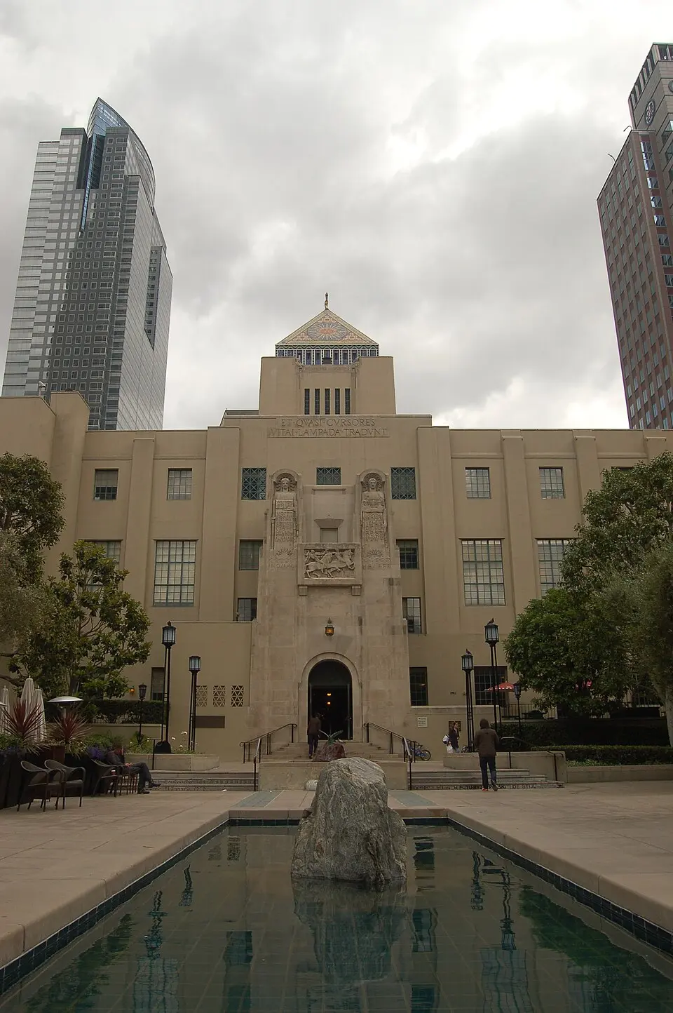 Los Angeles Public Library