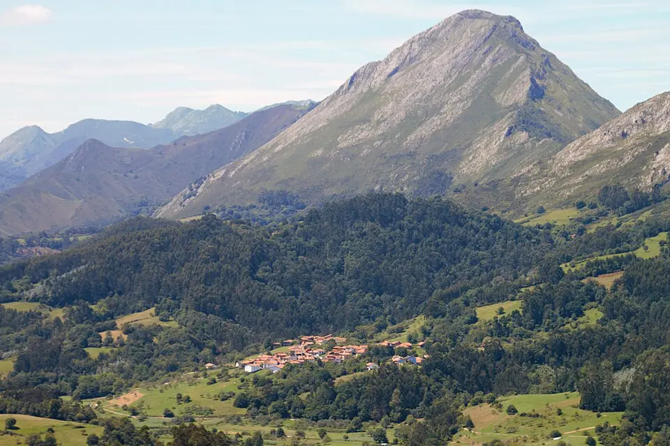 Los Caleyos