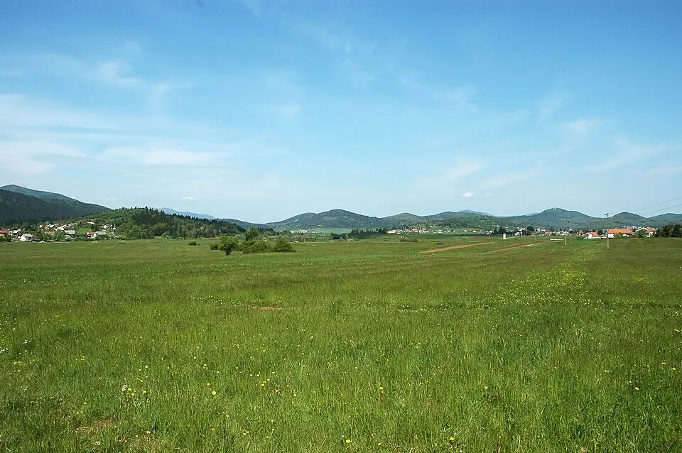Image: Alenka Veber at Slovenian Wikipedia · CC BY-SA 2.5 Loška Dolina