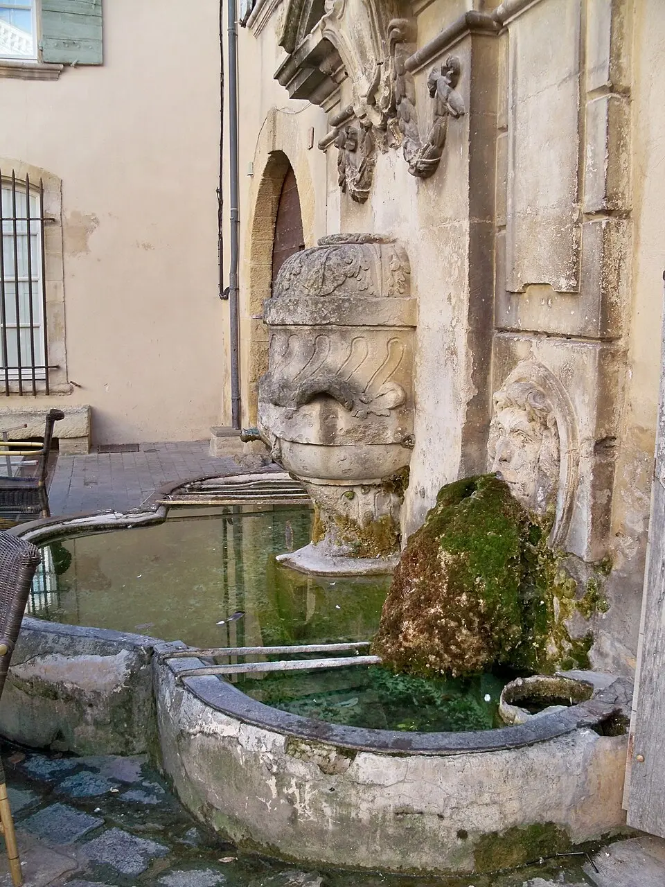 fontaine publique de Lourmarin