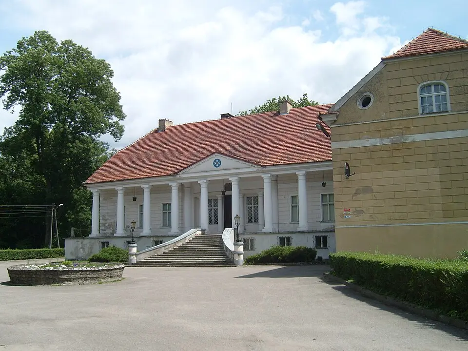 Pałac w Lubaszu