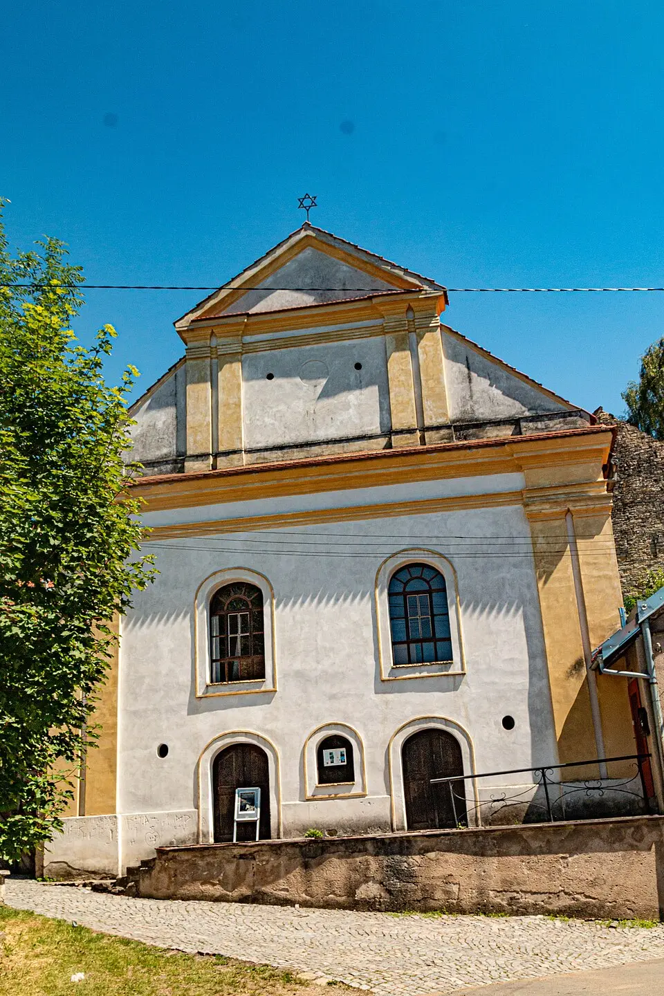 Bild: Petr1888 · CC BY-SA 4.0 Synagoge