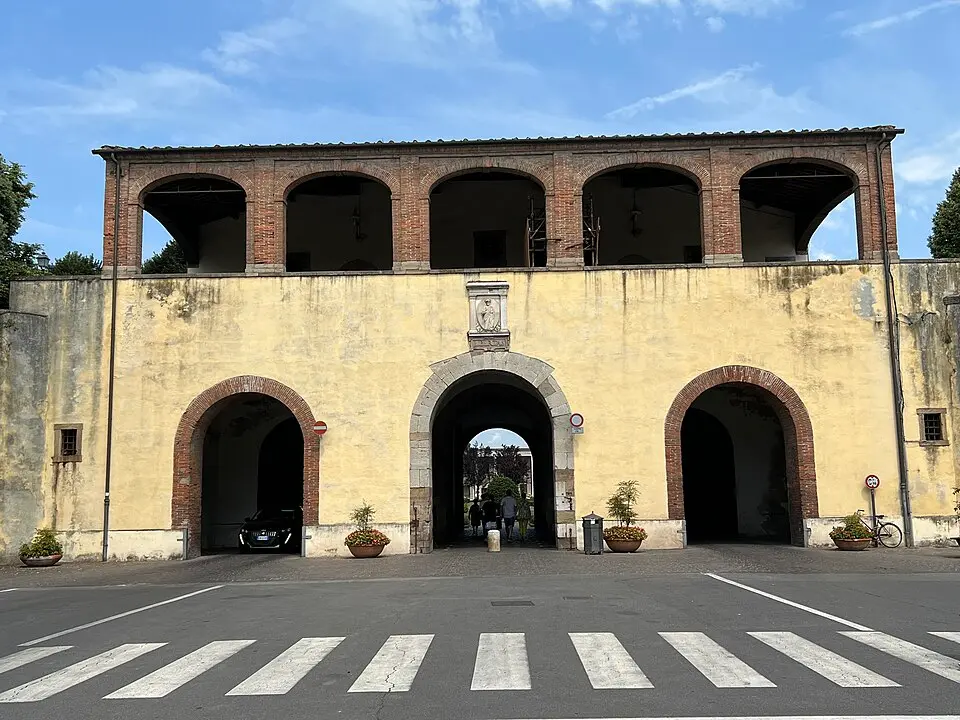 Porta Santa Maria