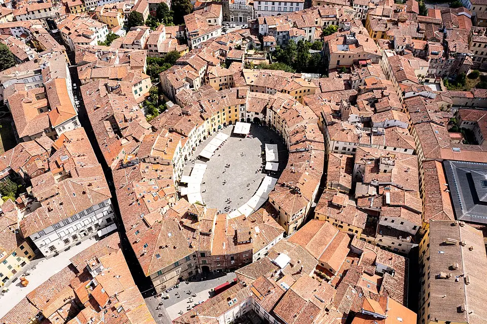 piazza dell'Anfiteatro