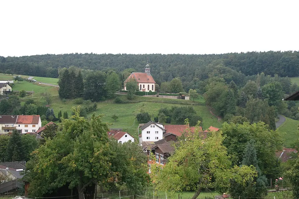 Obrázek: Haselburg-müller · CC BY-SA 3.0 Burg Lützelbach