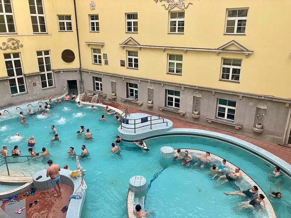 thermes Szent Lukács