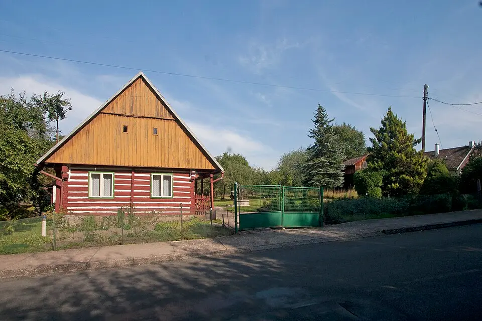 Kép: Petr1888 · CC BY-SA 3.0 Lukavec u Hořic