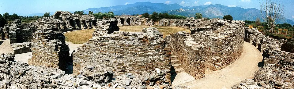 anfiteatro romano di Luni