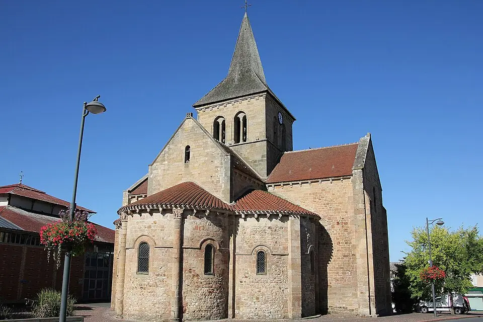 église Saint-Martin de Lurcy-Lévis
