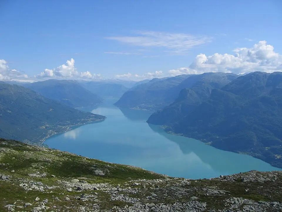 Lustrafjorden