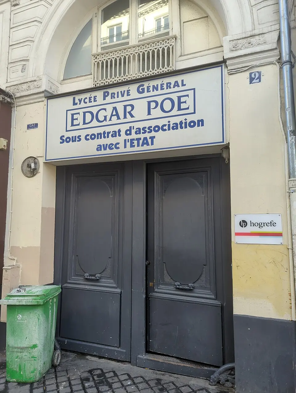 Lycée Edgar-Poe