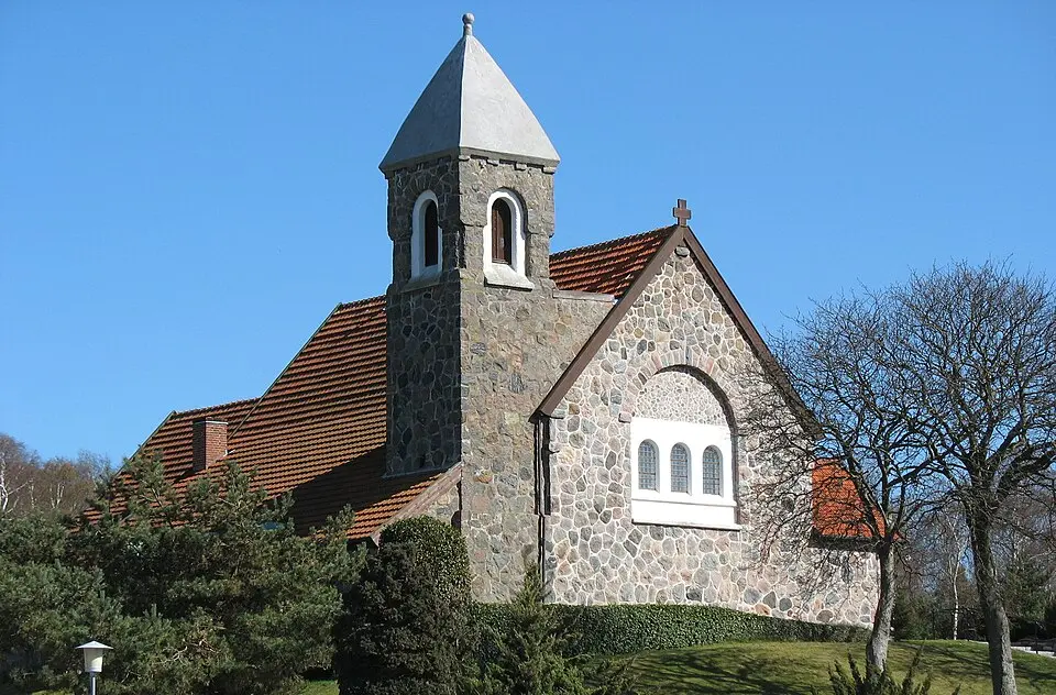 Lynæs Kirke