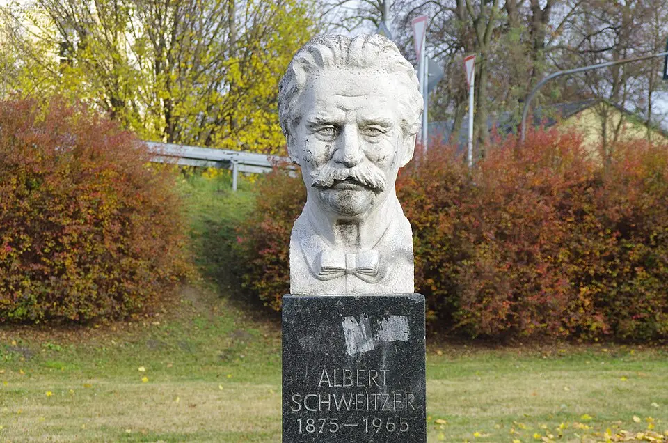 Slika: Clemensfranz · CC BY-SA 3.0 Albert-Schweitzer-Denkmal