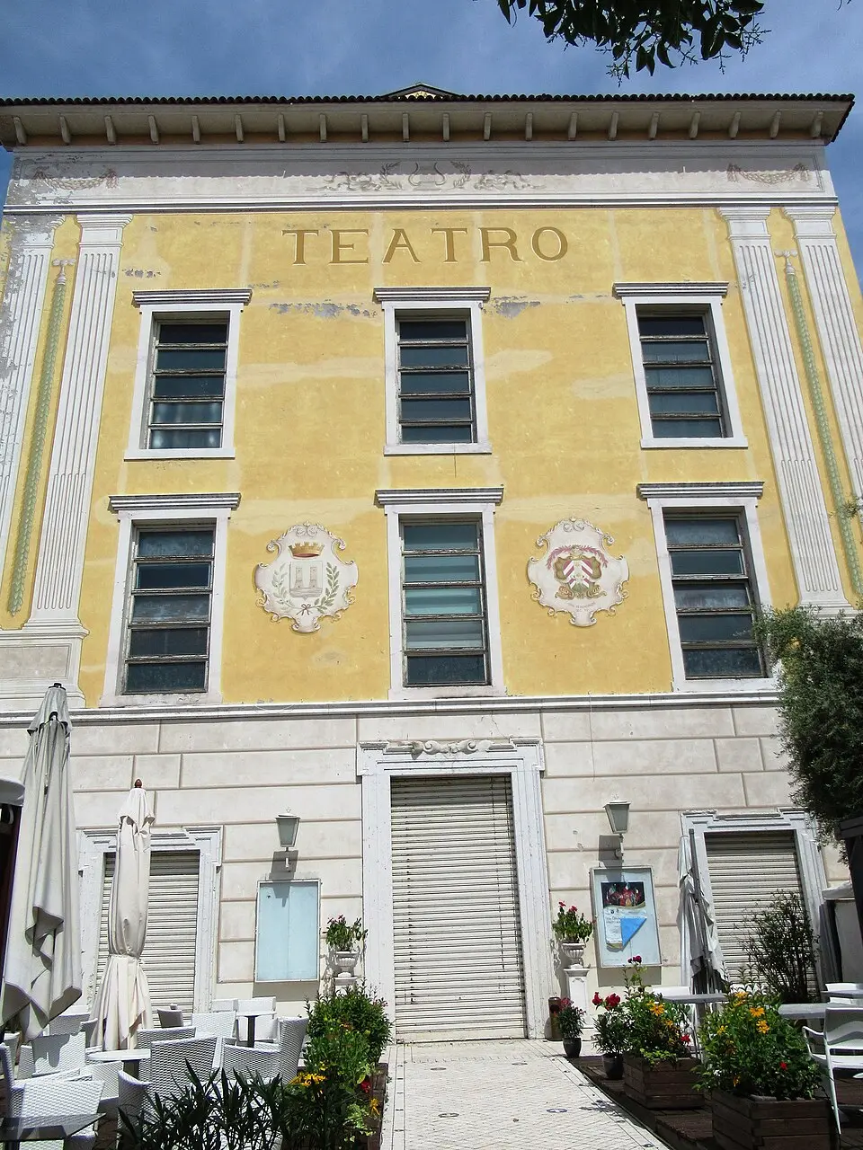 Teatro Alberti