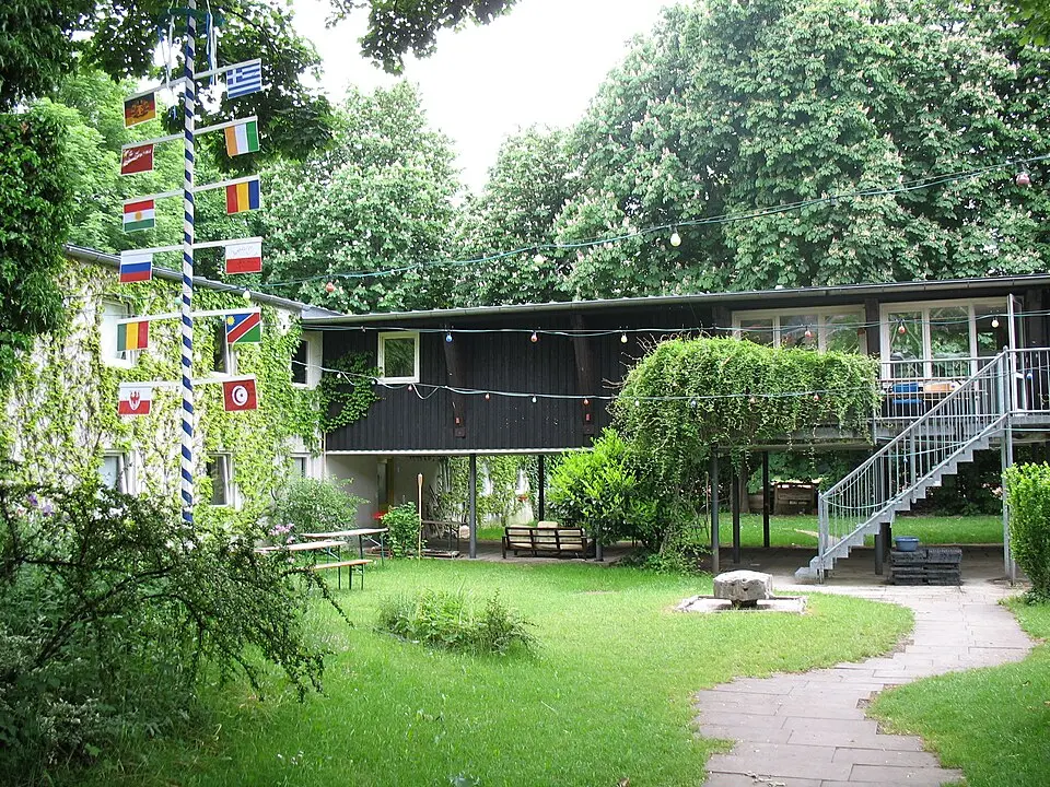 Slika: Schuetze77 · CC BY-SA 3.0 Wohnheimsiedlung Maßmannplatz
