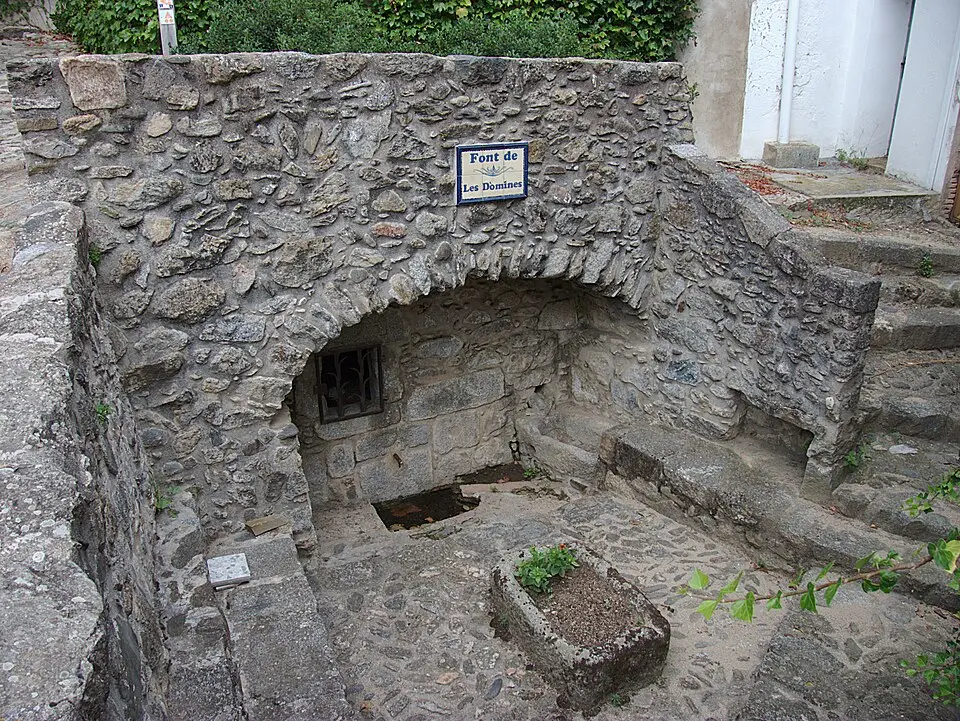 Font de les Dòmines