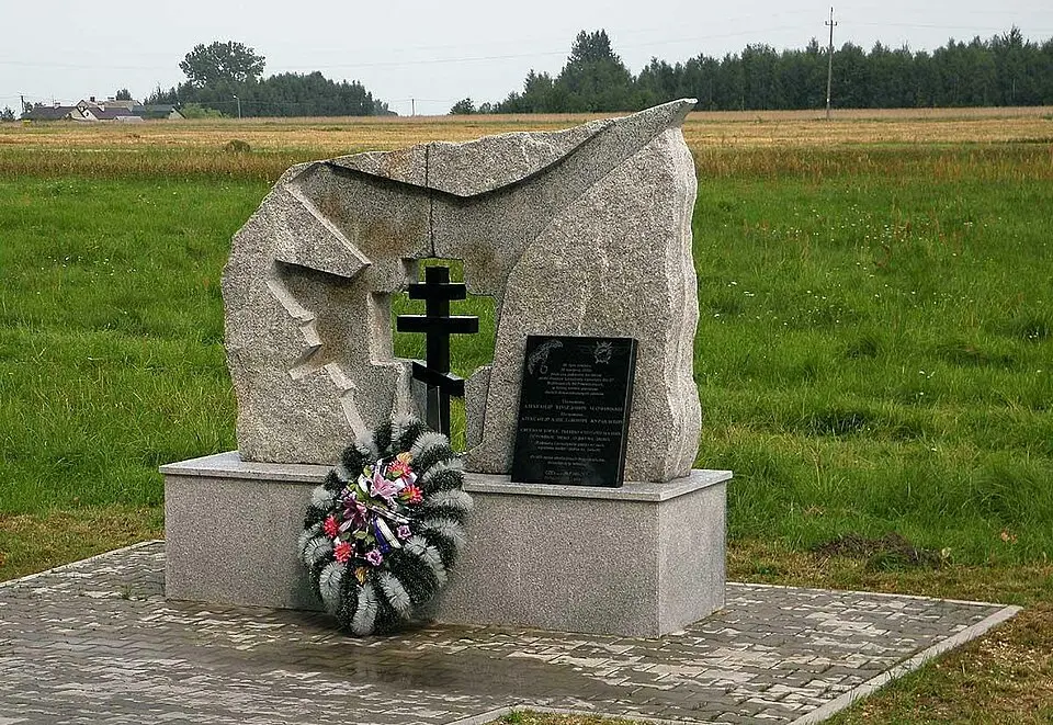 Pomnik Białoruskich Pilotów w Małęczynie
