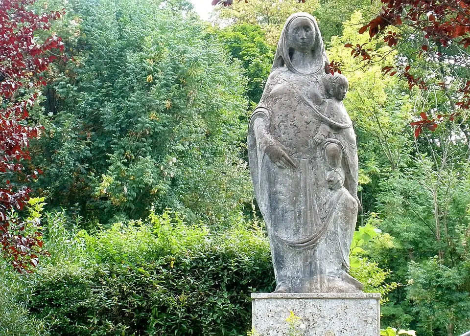 Figurenbildstock, Marienstatue