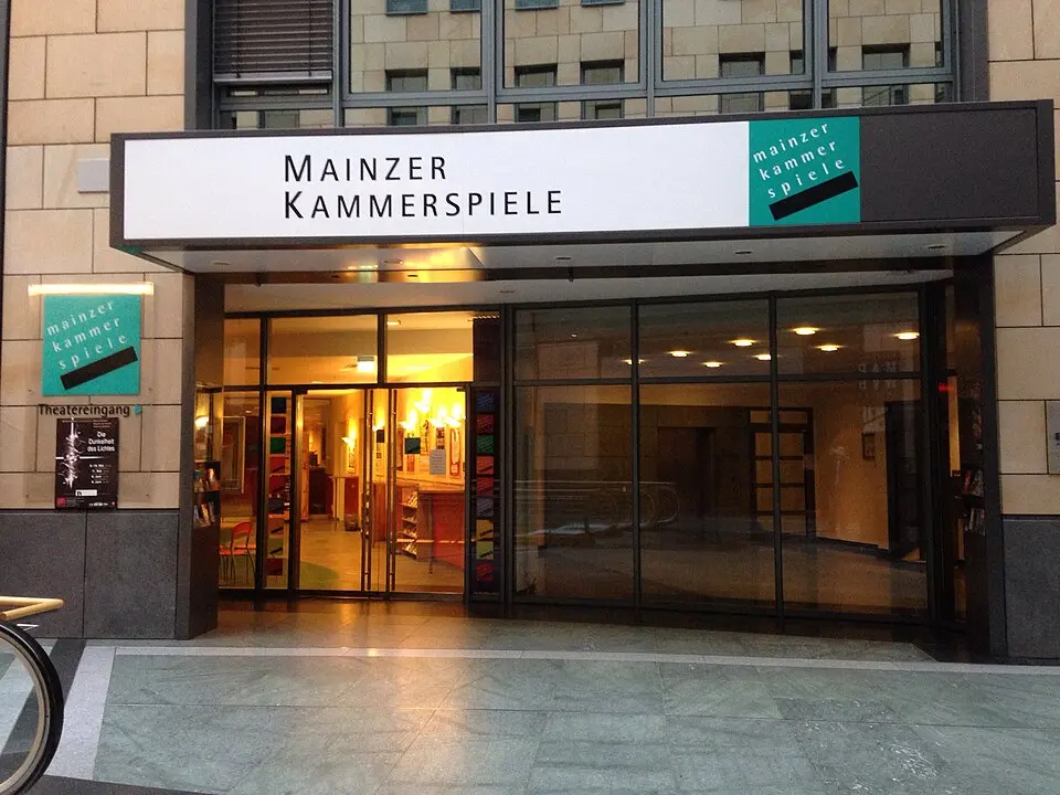 Image: joho345 · CC BY-SA 3.0 Mainzer Kammerspiele