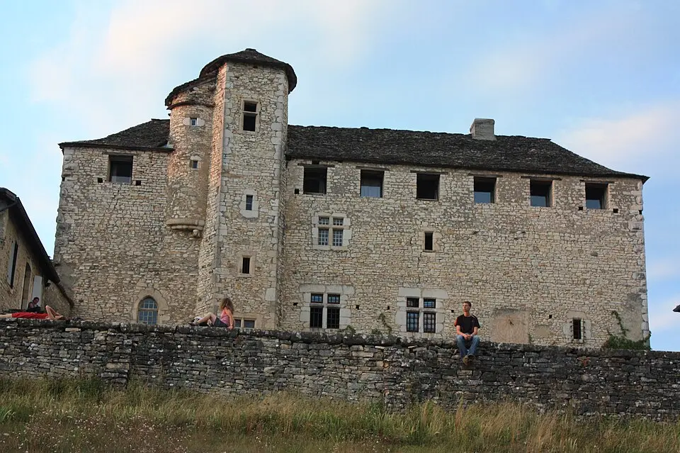 maison forte de Montagnieu