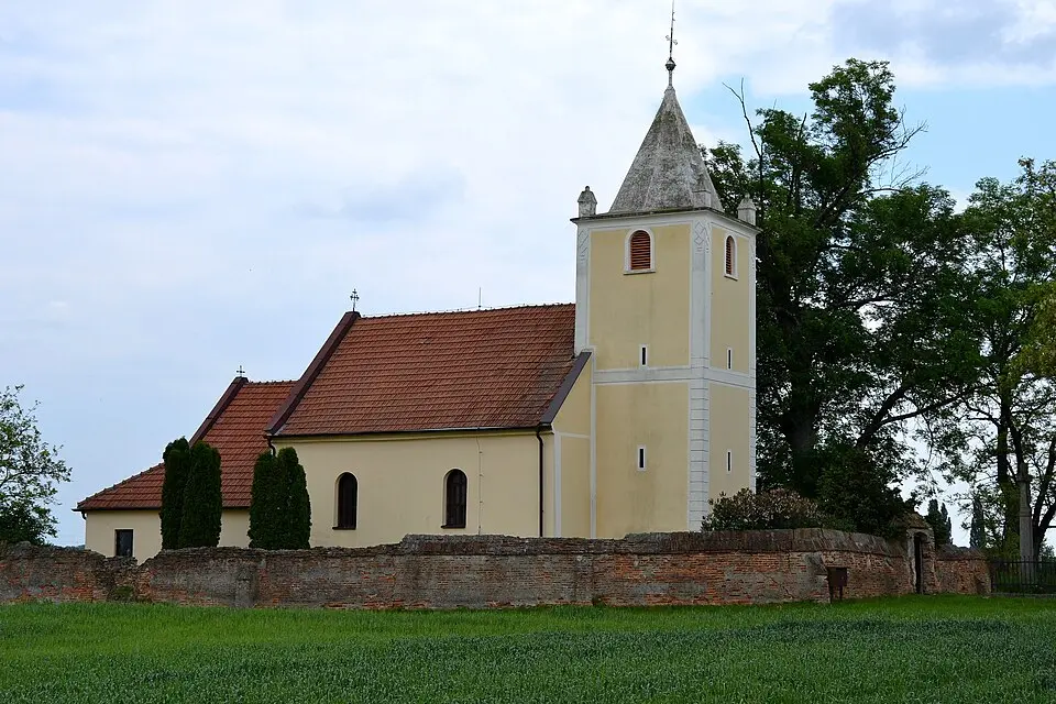 Malá Mača