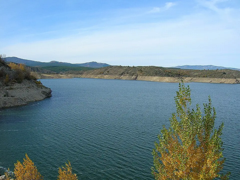 Image: Ignacio Pérez Anguio · CC BY-SA 3.0 Bornova river