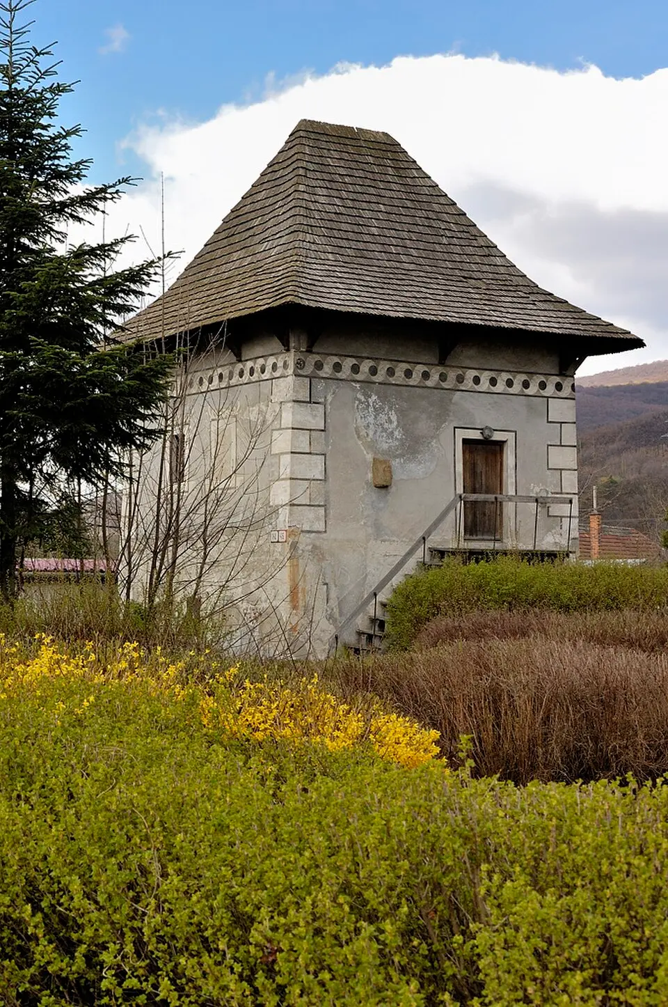 obytná veža, "sýpka"