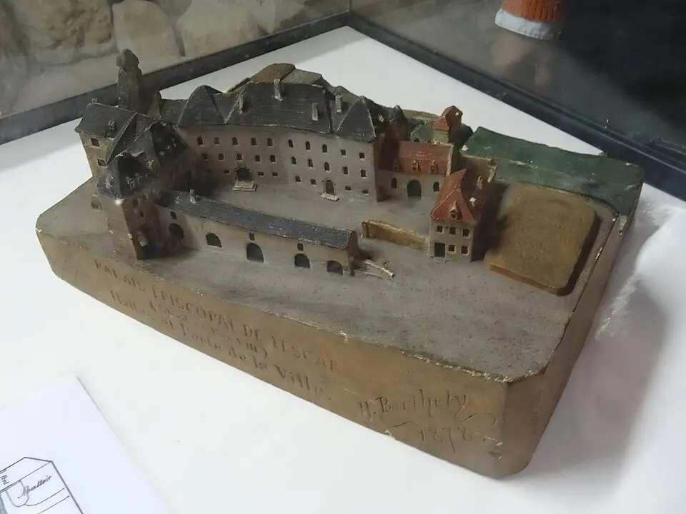 palais épiscopal de Lescar