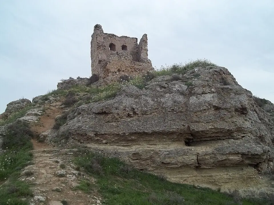 Obrázok: Mantoide · CC BY-SA 4.0 Castillo de María de Huerva