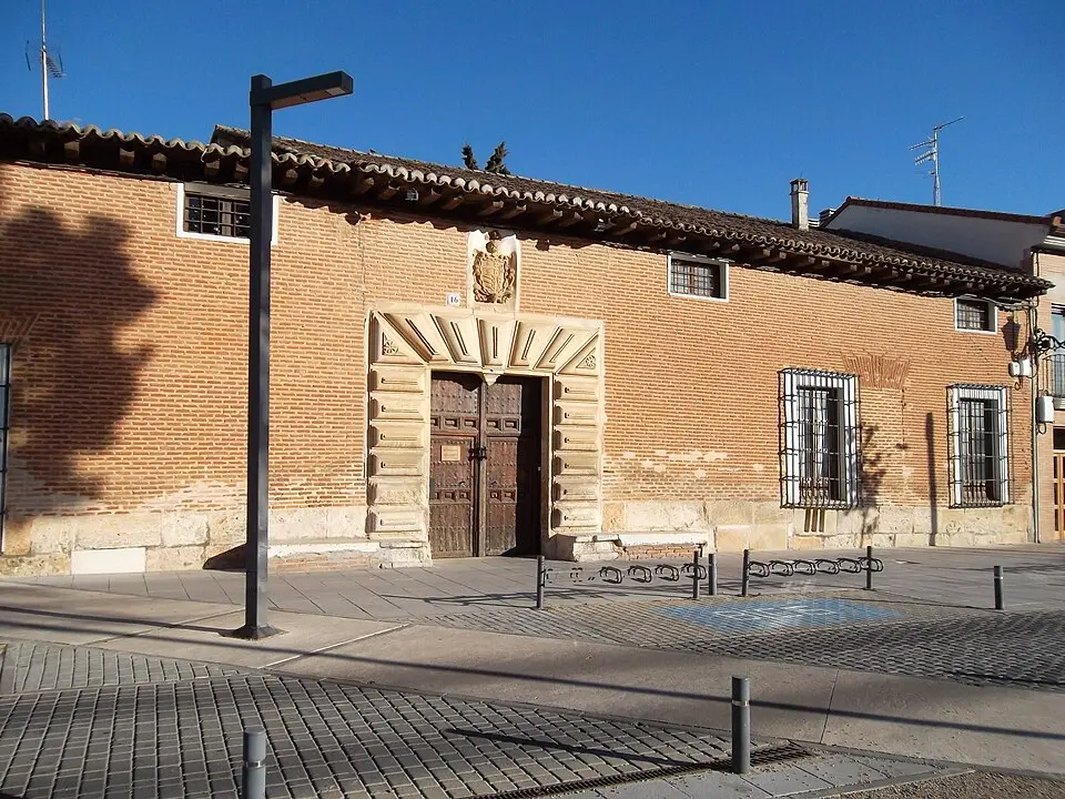 Image: Oilisab · CC BY-SA 4.0 Palacio de los Ramírez de Arellano