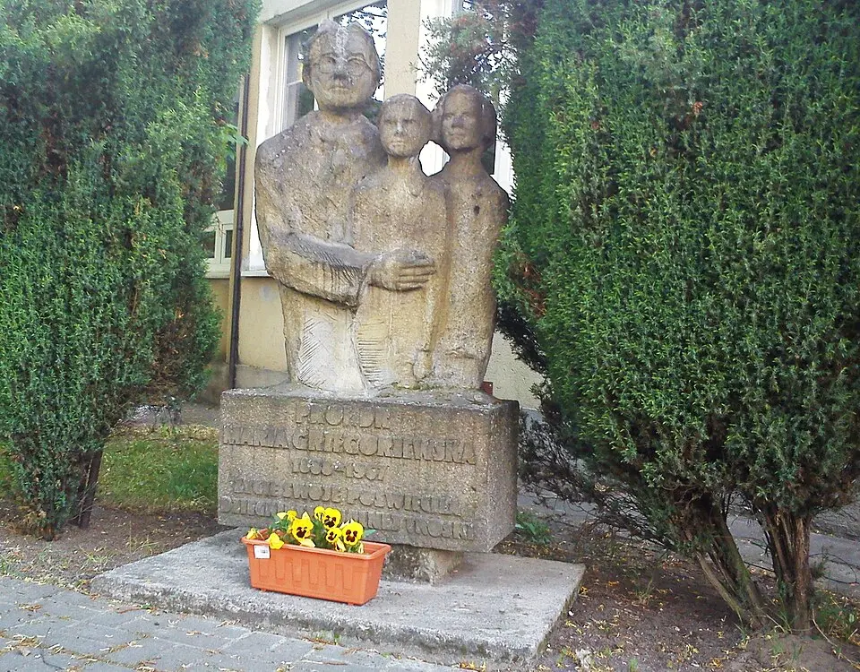 Pomnik Marii Grzegorzewskiej w Poznaniu
