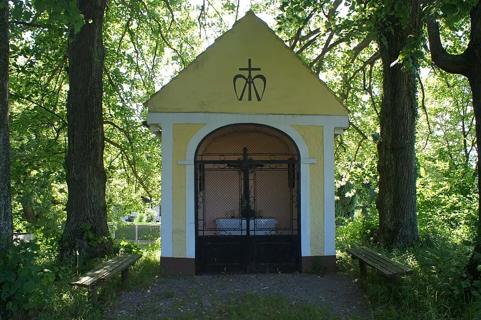 Image: AleXXw · CC BY-SA 3.0 AT Marienkapelle