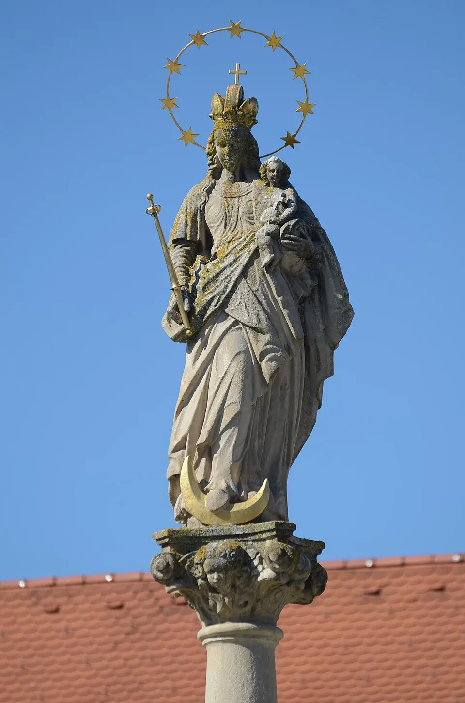Image: Ueb-at · CC BY-SA 3.0 Mariensäule