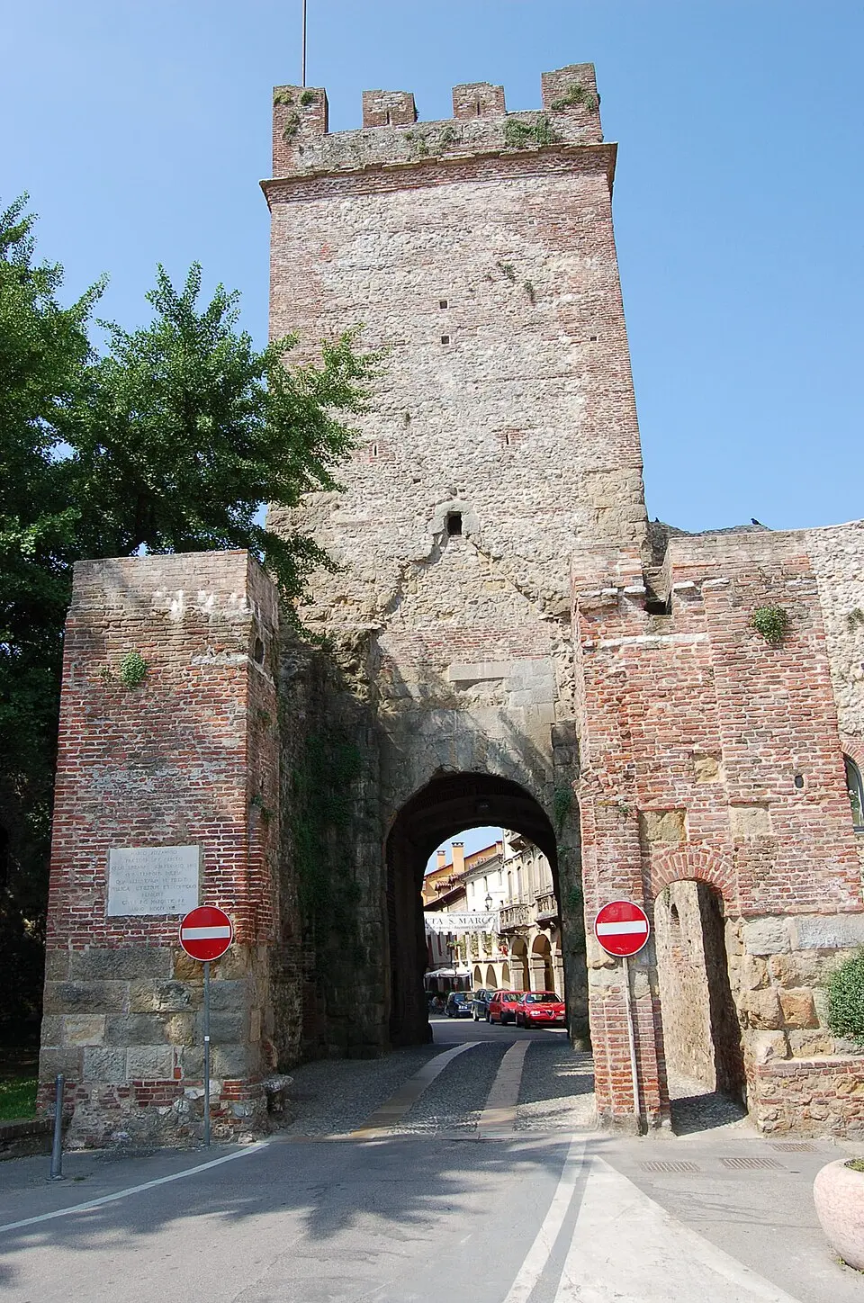 Porta Bassano